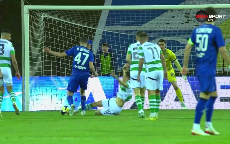 Левски удвои аванса си след автогол на Кристиан Томов