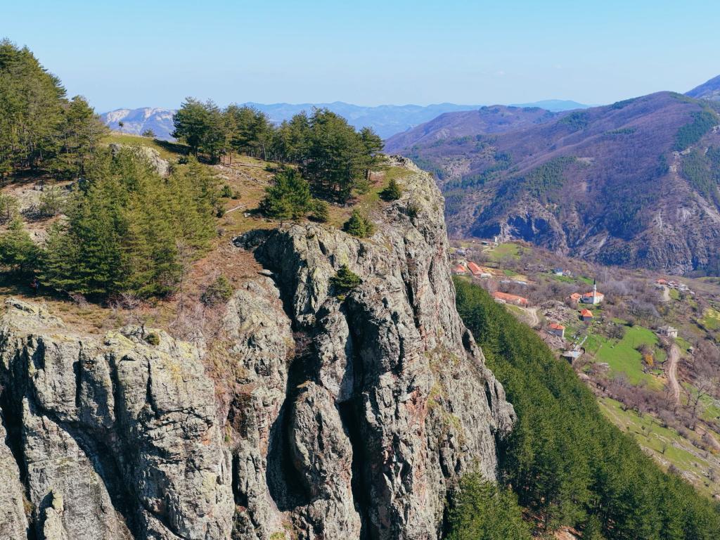 Водопадът на село Безводно
