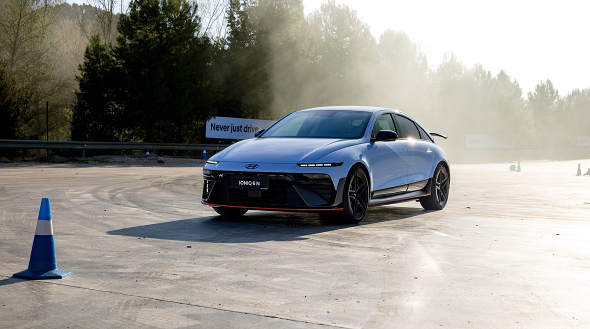 Нямам съмнение: Hyundai Ioniq 6 N е най-якият електромобил (тест драйв)
