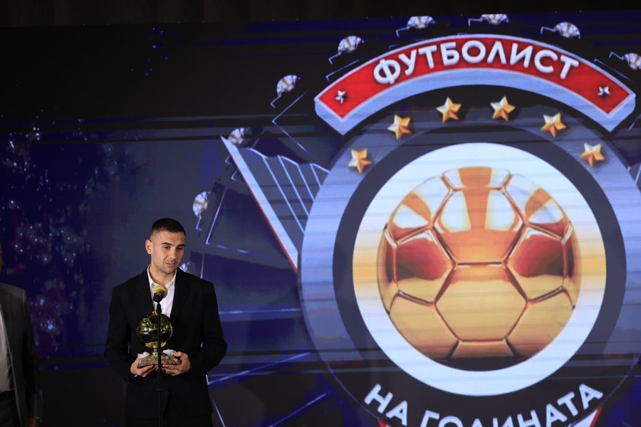 Футболист на Годината1