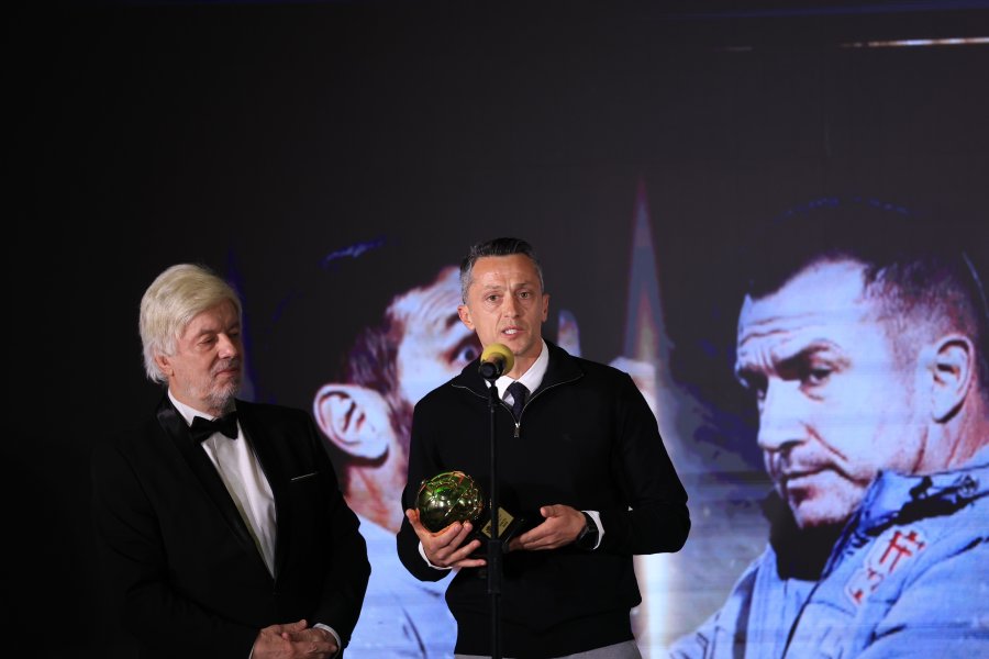 Футболист на Годината1