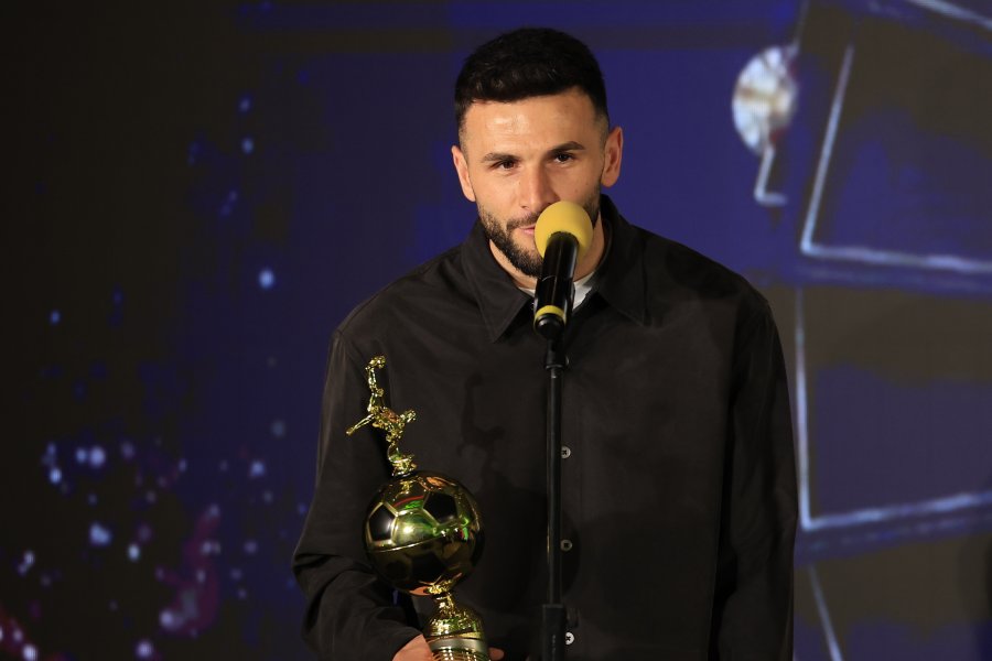 Футболист на Годината1