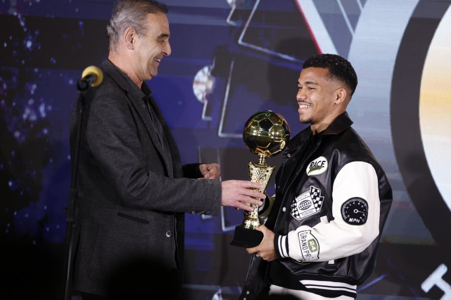 Футболист на Годината1