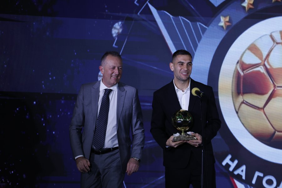 Футболист на Годината1