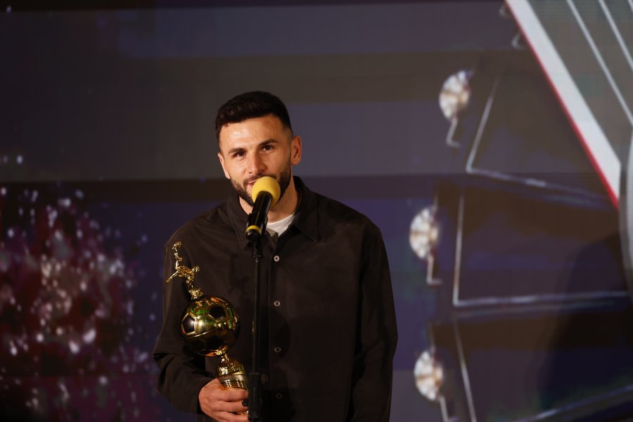Футболист на Годината1