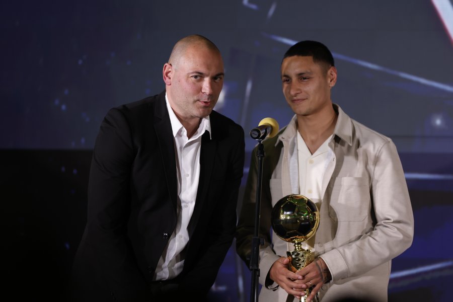 Футболист на Годината1