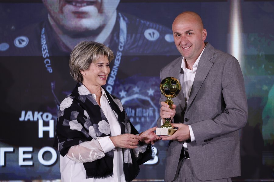 Футболист на Годината1