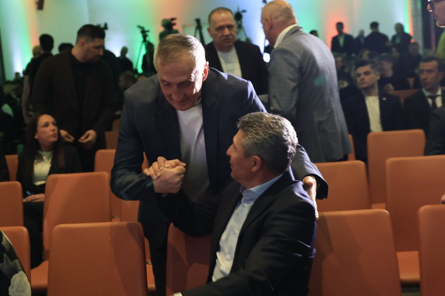 Футболист на Годината1