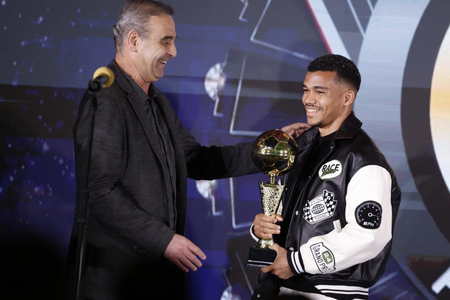 Футболист на Годината1