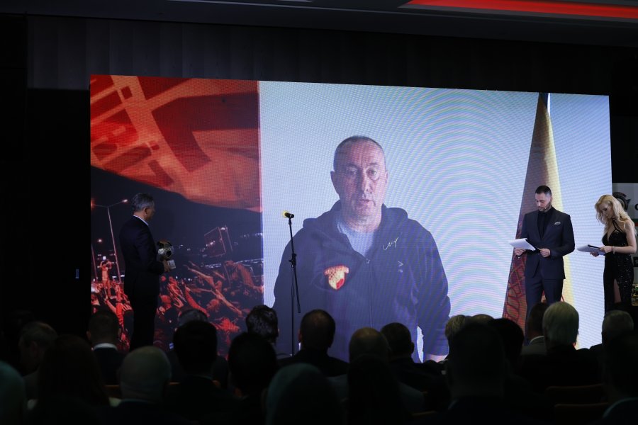 Футболист на Годината1