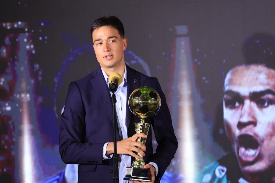 Футболист на Годината1