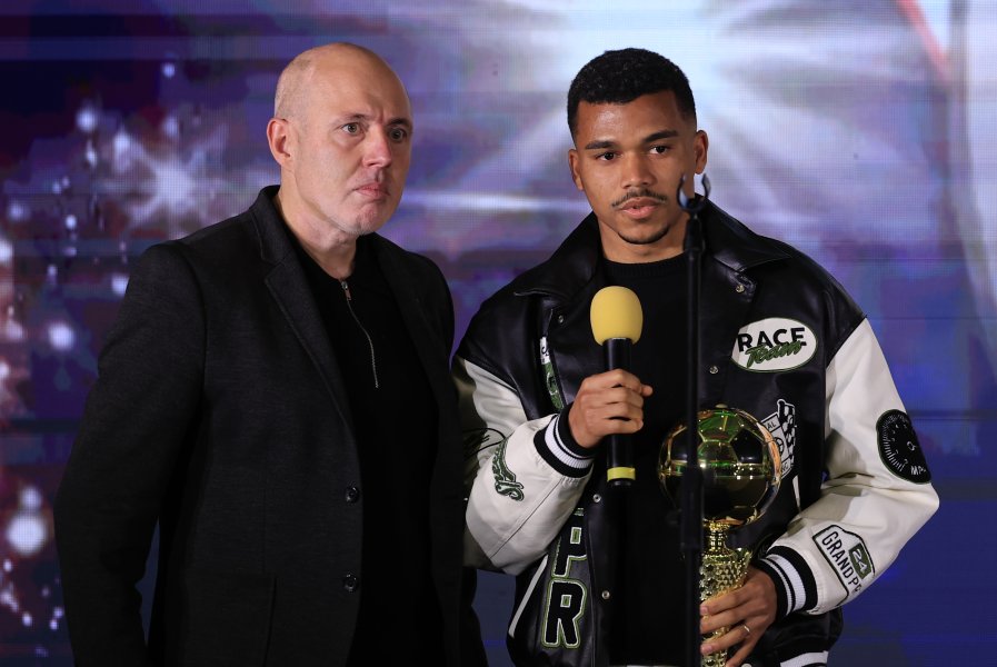 Футболист на Годината1