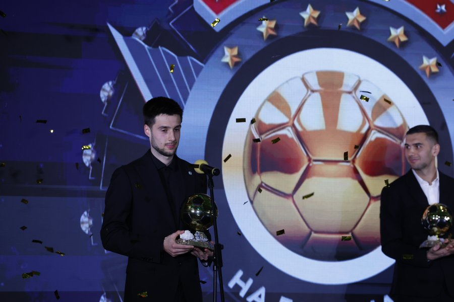 Футболист на Годината1