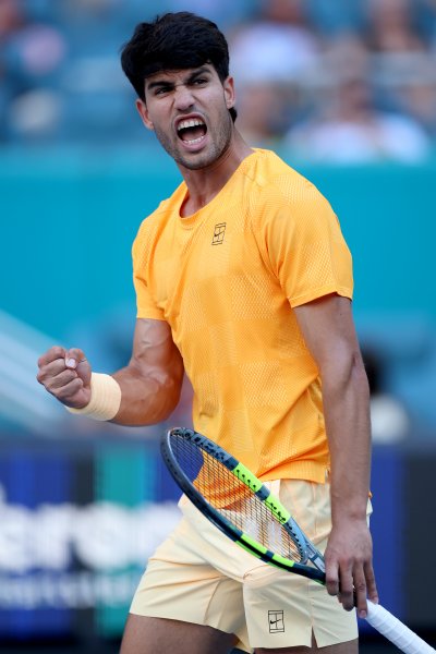 Карлос Алкарас Себастиан Корда1