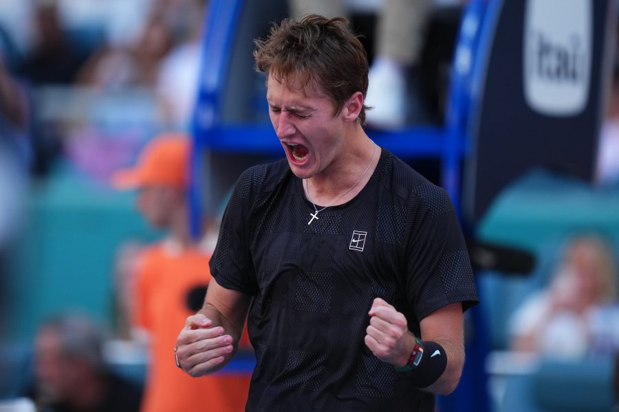 Карлос Алкарас Себастиан Корда1