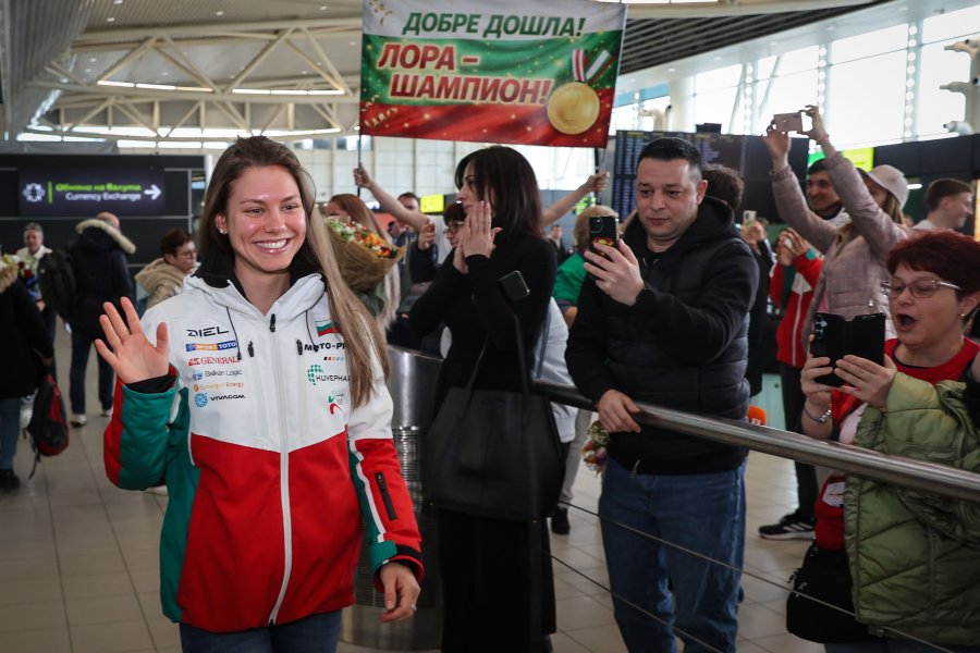 Лора Христова се завърва в България след Зимните олимпийски игри1