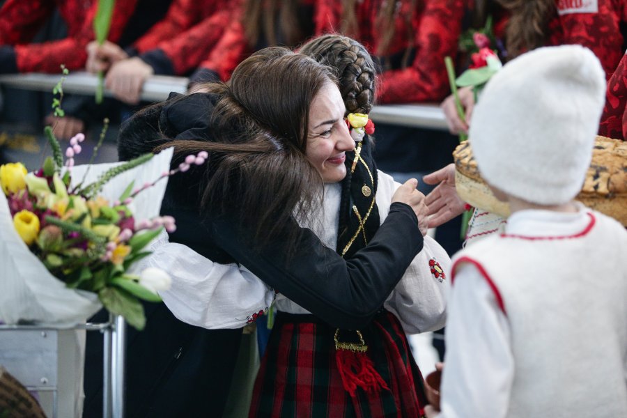 Лора Христова се завърна в България1