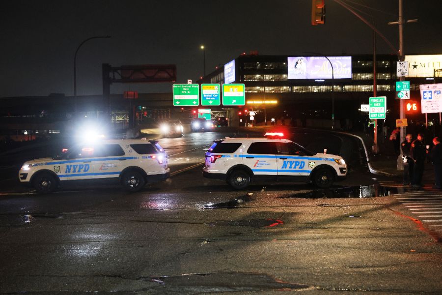 <p>Инцидент със самолет на летище "ЛаГуардия" в Ню Йорк.</p>