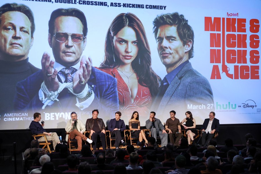 Ейса Гонсалес1