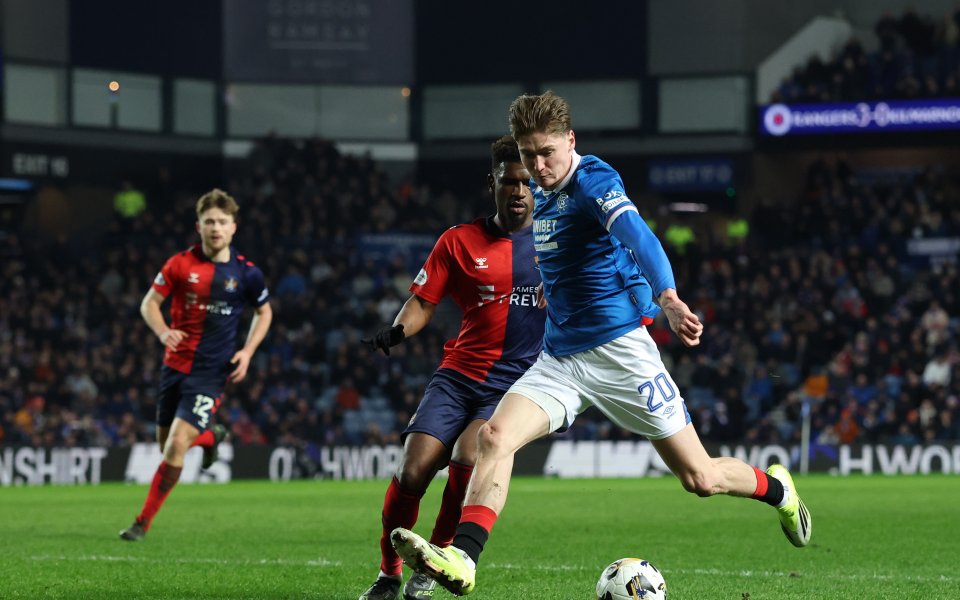 България чака решението на нападател на Рейнджърс