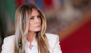 <p>Спалня, бар и душове в облаците: Мелания Тръмп ще лети в джет за 70 милиона долара</p>