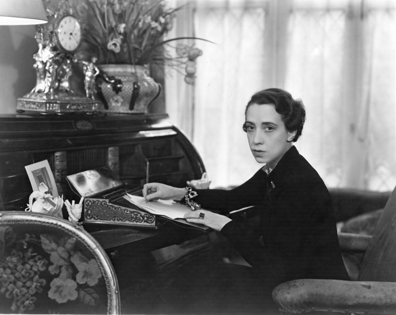 Историята на Скиапарели – „грозната“ дизайнерка, която не се страхуваше да бъде различна