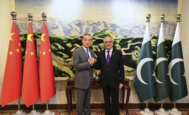 Китай подкрепи Пакистан за мирните преговори с Иран