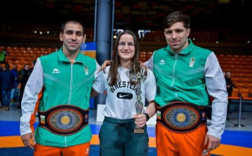 Вижте кои спечелиха поясите „Дан Колов“ и „Никола Петров“ (снимки)