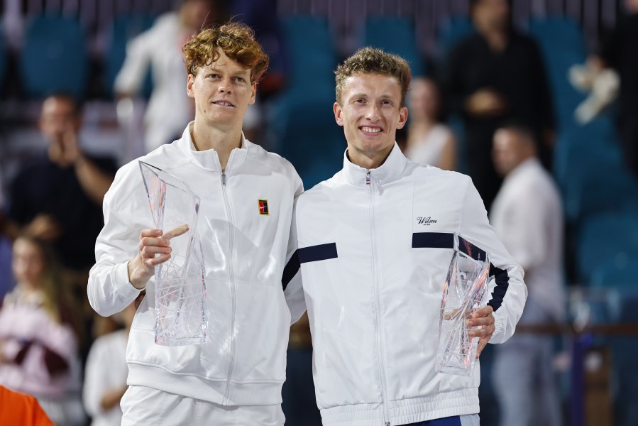 Яник Синер спечели Мастърс турнира в Маями и оформи Слънчев1