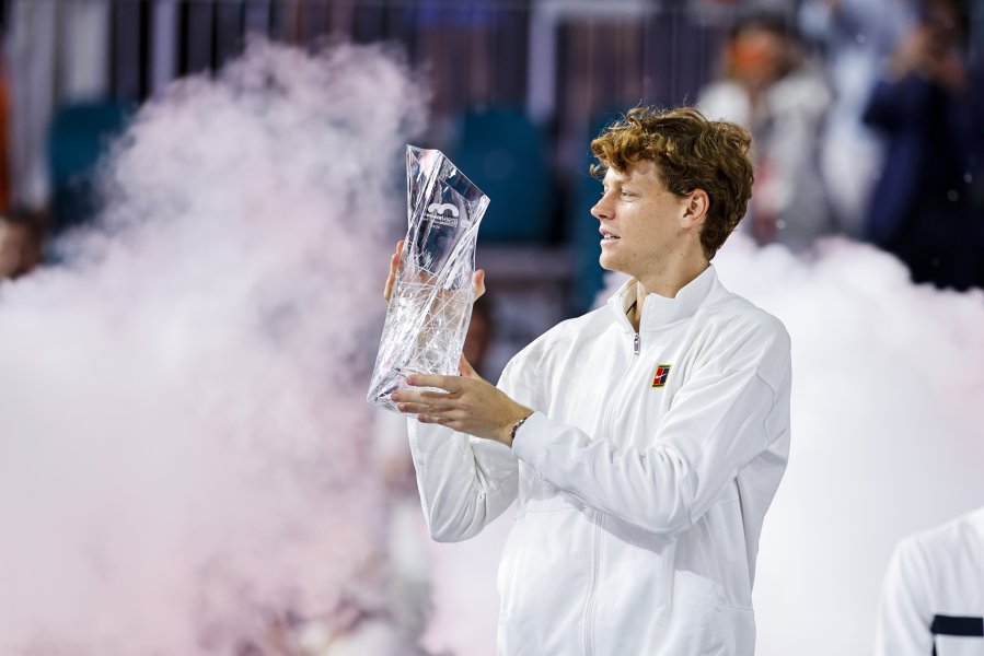 Яник Синер спечели Мастърс турнира в Маями и оформи Слънчев1