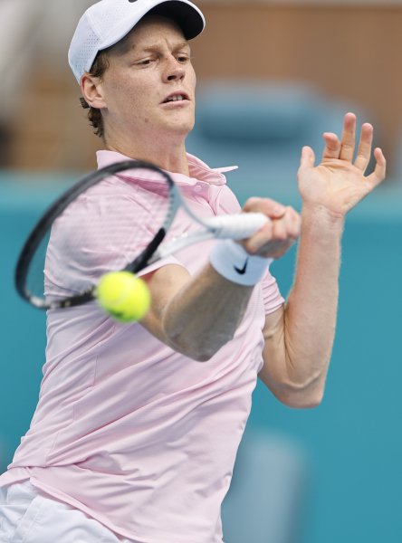 Иржи Лехечка Яник Синер1