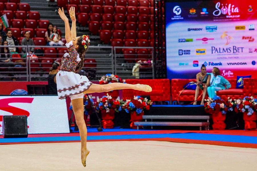 <p>Финалите на отделните уреди на Световната купа по художествена гимнастика.</p>