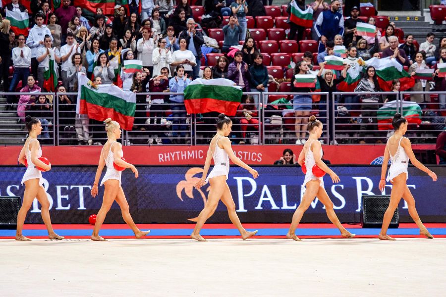 <p>Финалите на отделните уреди на Световната купа по художествена гимнастика.</p>