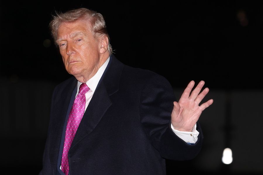 Тръмп изтри своя образ като Иисус след безпрецедентен сблъсък с папата