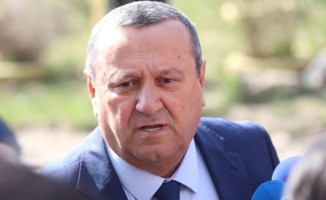 Социалният министър: Няма да допуснем натиск върху уязвими групи преди изборите