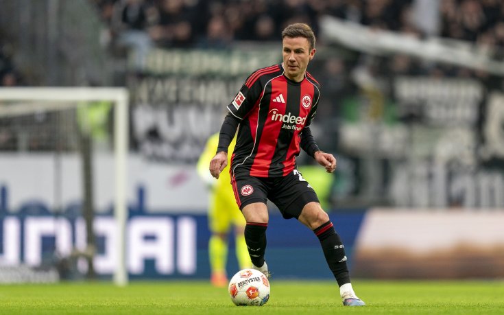 Марио Гьотце подписа нов договор с Айнтрахт