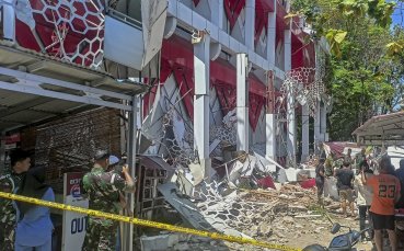 Ужас! Земетресение от 7.4 по Рихтер взе жертва в Индонезия часове след мачовете на България (видео + снимки)