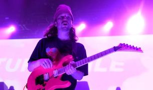 Брейди Ебърт