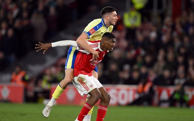 СНИМКИ: Всички интересни кадри от Саутхемптън - Арсенал