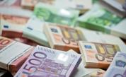 Значителни инвестиционни плащания по Плана за възстановяване са концентрирани през август и могат отново да увеличат натиска върху бюджета.