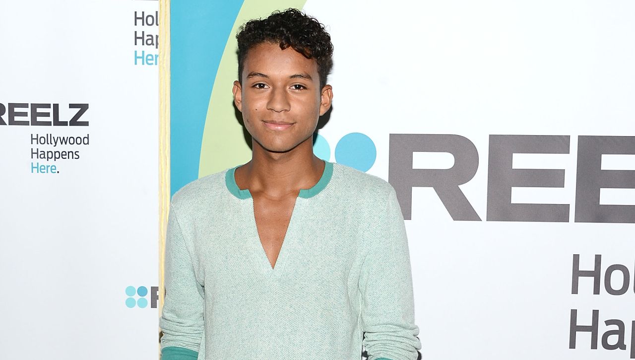 Да спиш на пода в къщата на Краля: Как племенникът на Майкъл Джексън се превъплъти в него