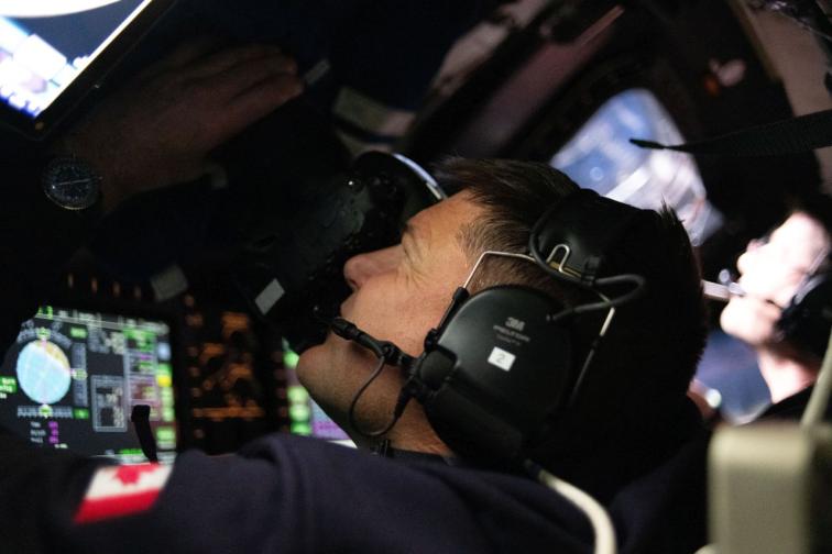 Артемис екипаж луна снимки обратна страна