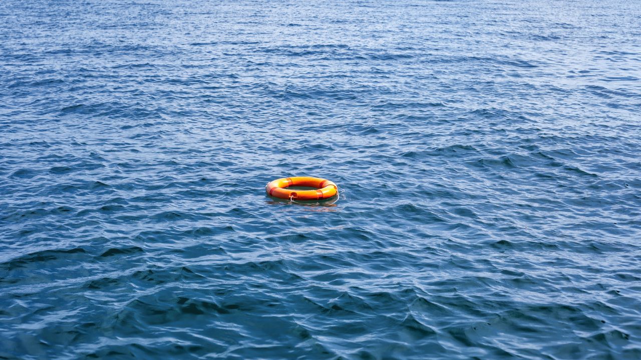 Обрат в мистерията на Бахамите: „Заплашваше да я изхвърли зад борда“, твърди дъщерята на изчезналата жена