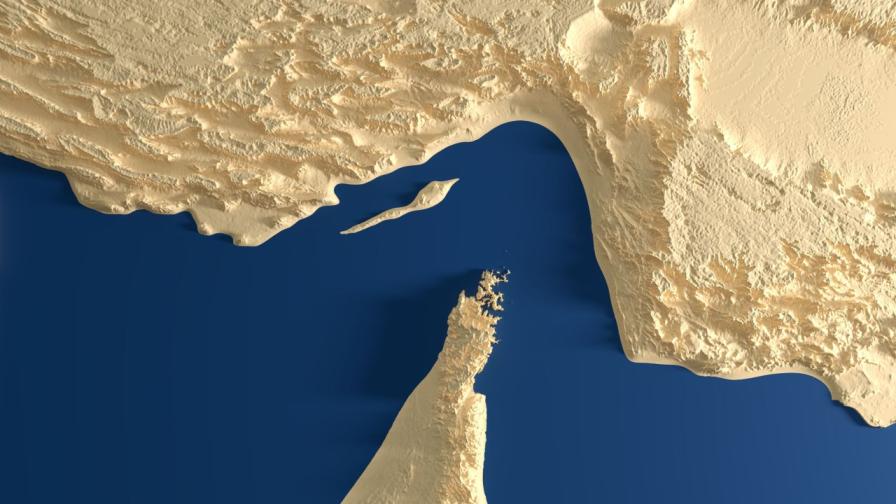 Защо Ормузкият проток е „най-опасната“ и най-красива точка на планетата