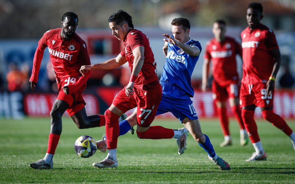 Безидеен ЦСКА срещу Монтана бе спасен в последните минути от Петко Панайотов