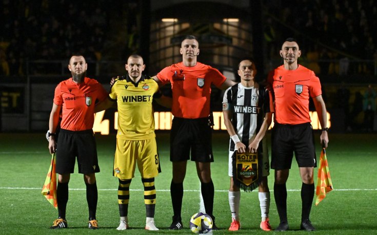 НА ЖИВО: Ботев Пд - Локомотив Пд 1:1, Неделев изравни от дузпа