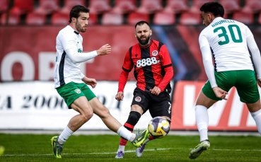 СНИМКИ: Локомотив София срещу Берое