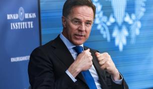 Рюте: НАТО изпълнява исканията на Тръмп