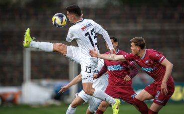 СНИМКИ: Битката между Славия и Септември