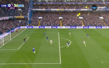 Кошмарна грешка на Кайседо подари трети гол на Сити